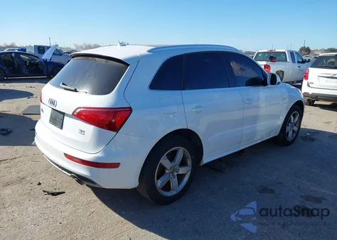2012 Audi Q5 3.2 Premium Plus z USA, uszkodzony, nr VIN WA1DKAFP1CA011782
